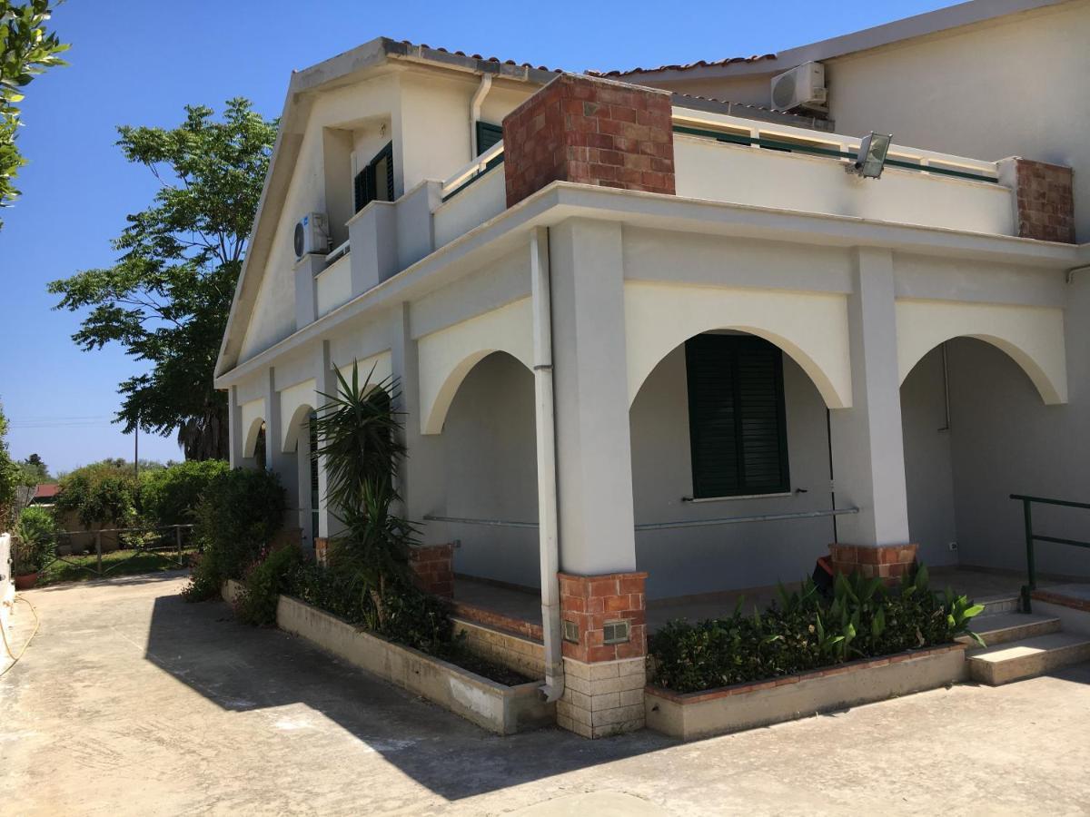 Villa Del Falso Pepe アヴォラ エクステリア 写真