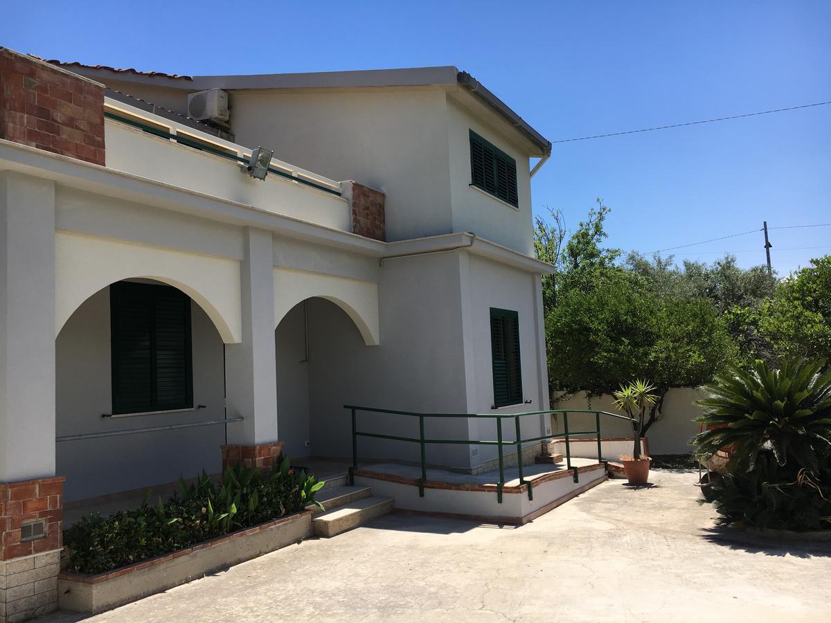 Villa Del Falso Pepe アヴォラ エクステリア 写真